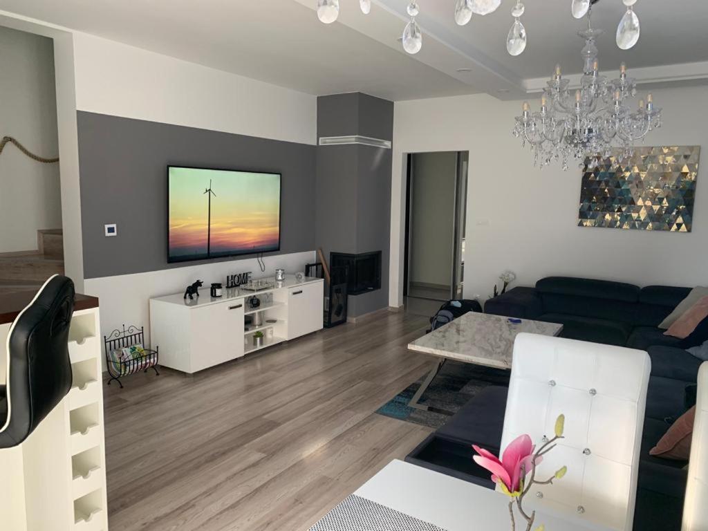 Appartamento Modern 2 Bed House Near Bratislava With Parking Rovinka Esterno foto